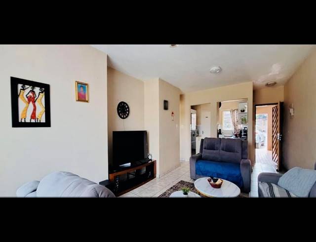 3 BEDROOM APARTMENT FOR SALE IN PRIMROSE